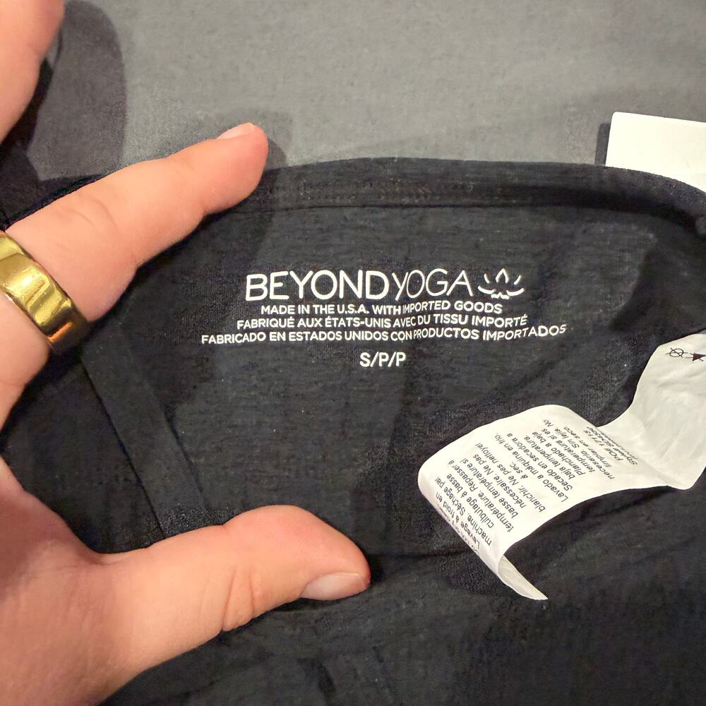 Beyond Yoga Spacedye Slim Racerback Tank Small NWT - Picture 5 of 5